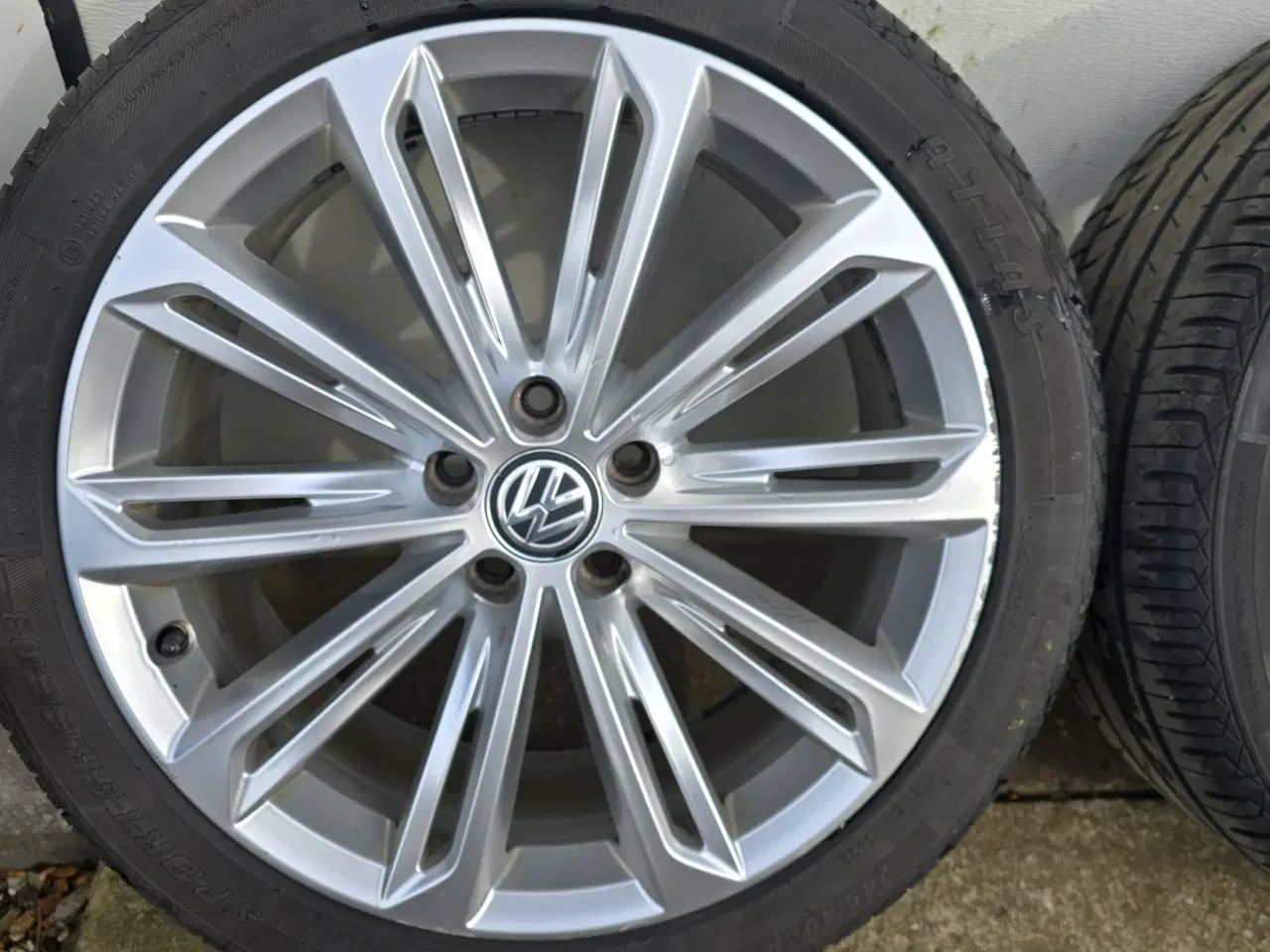 Billede 2 - VW Verona 19" alufælge med dæk