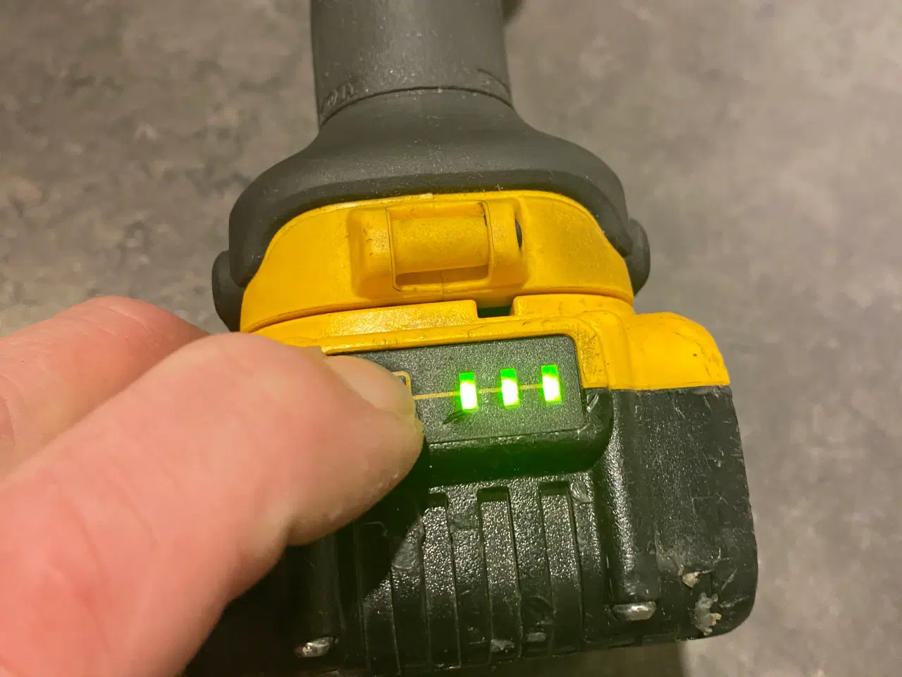 Billede 5 - Fin DeWalt slagnøgle sælges. 