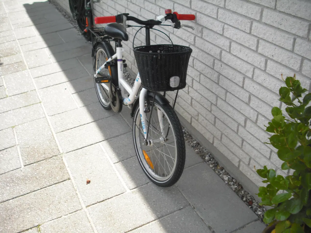 Billede 3 - Pæn 20`` Pigecykel.