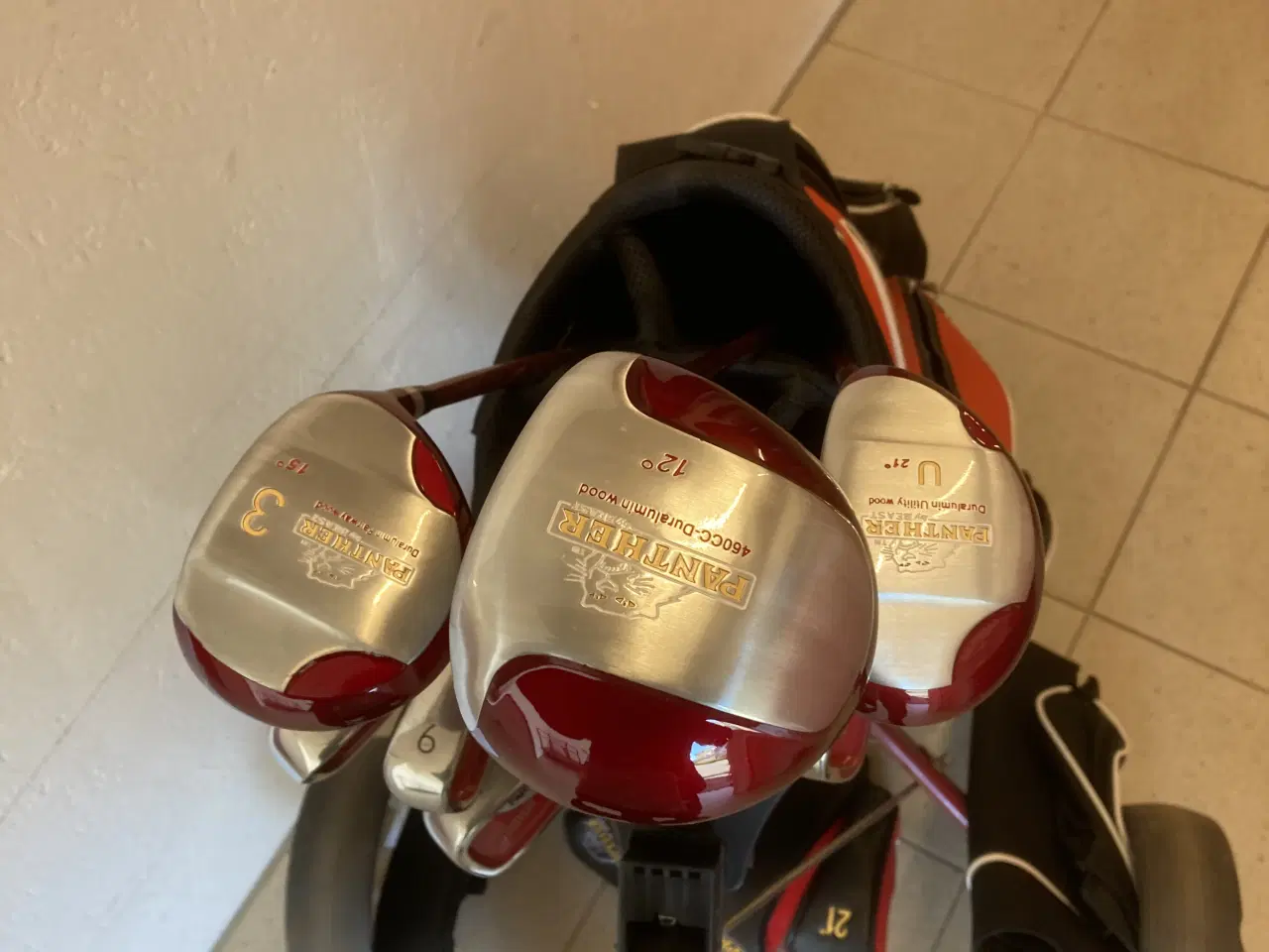 Billede 5 - Komplet Golfsæt vogn,køll/jern fakt som nyt.