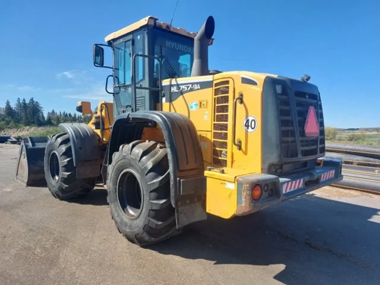 Billede 3 - 15tons maskine med traktordæk. Kun 6854 timer.