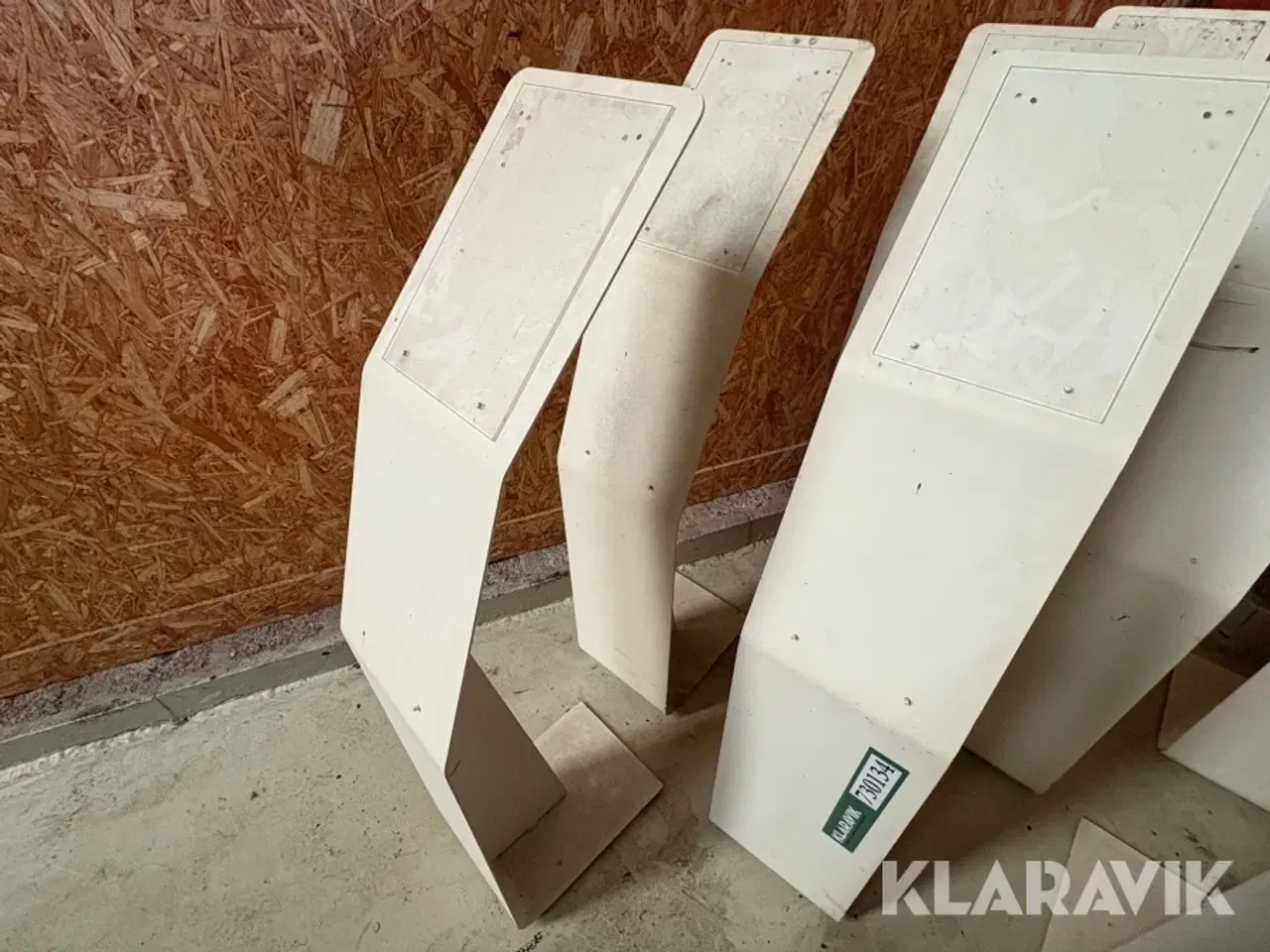 Billede 9 - Gulvstandere 9 styks
