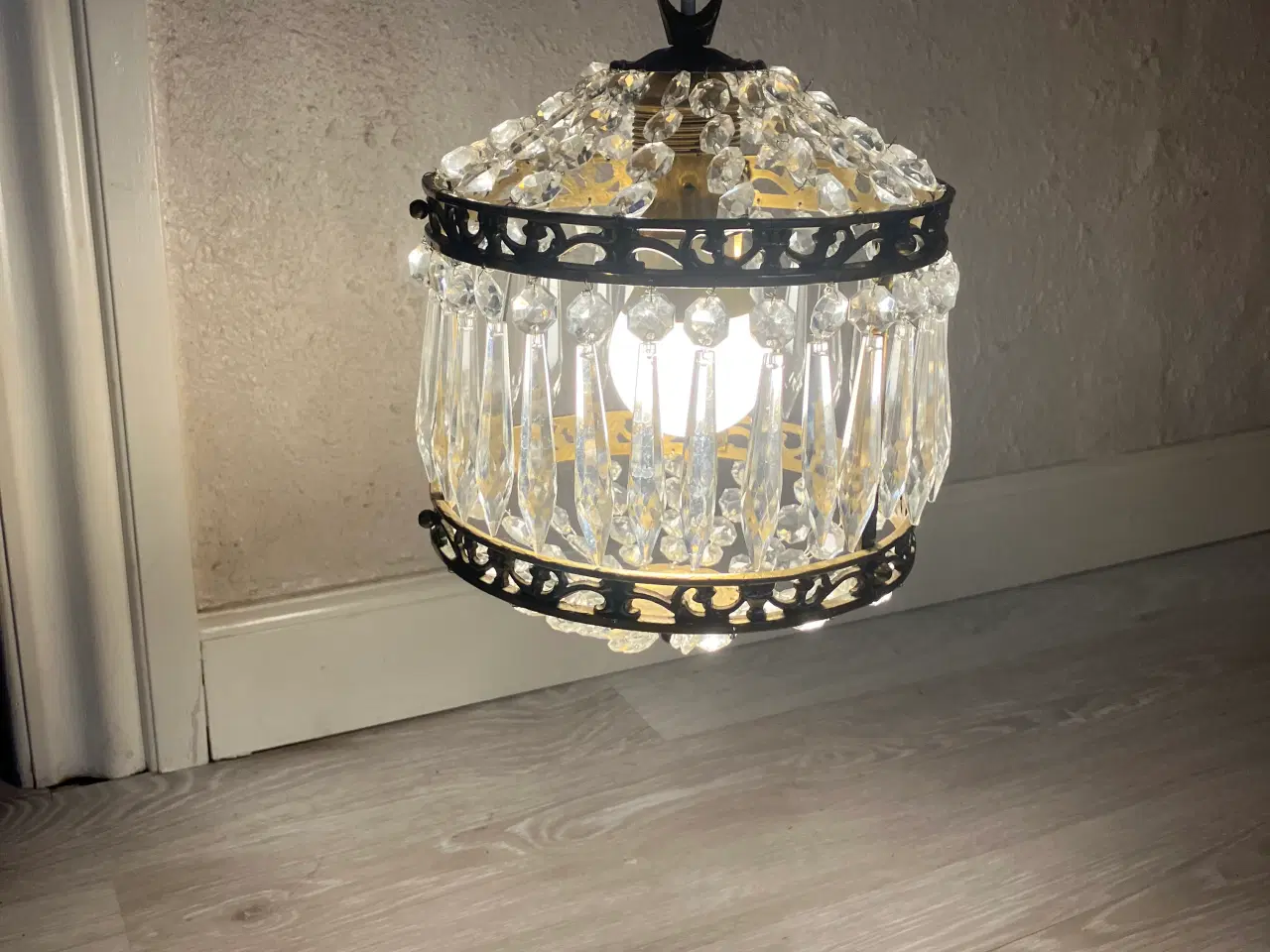 Billede 1 - Vintage krystal og messing lysekrone 