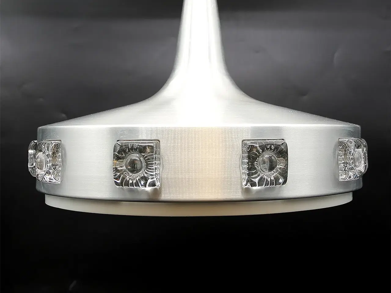 Billede 1 - Space age pendel i aluminium med glas, 1960–70