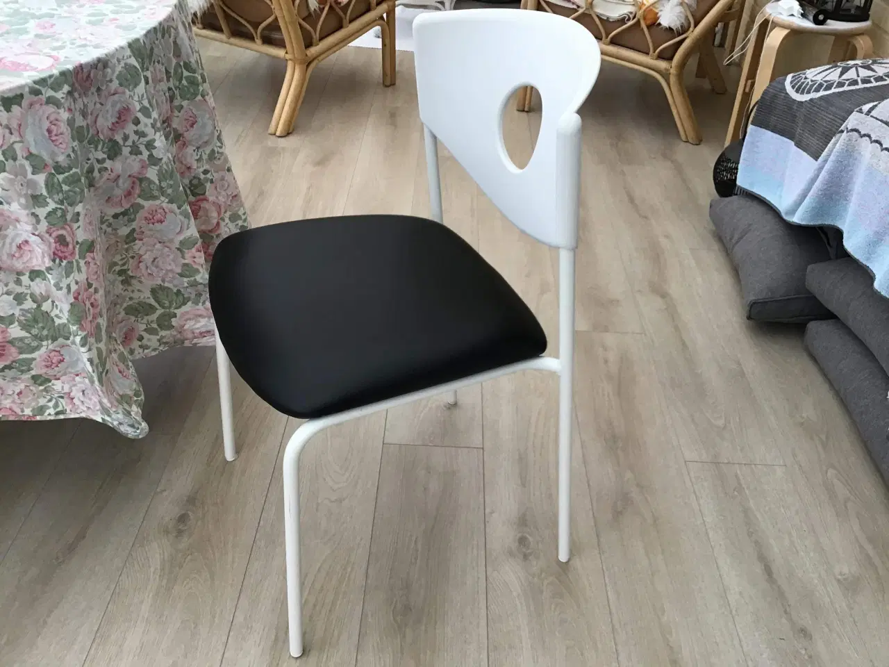 Billede 3 - Spisebordsstole 4 stk