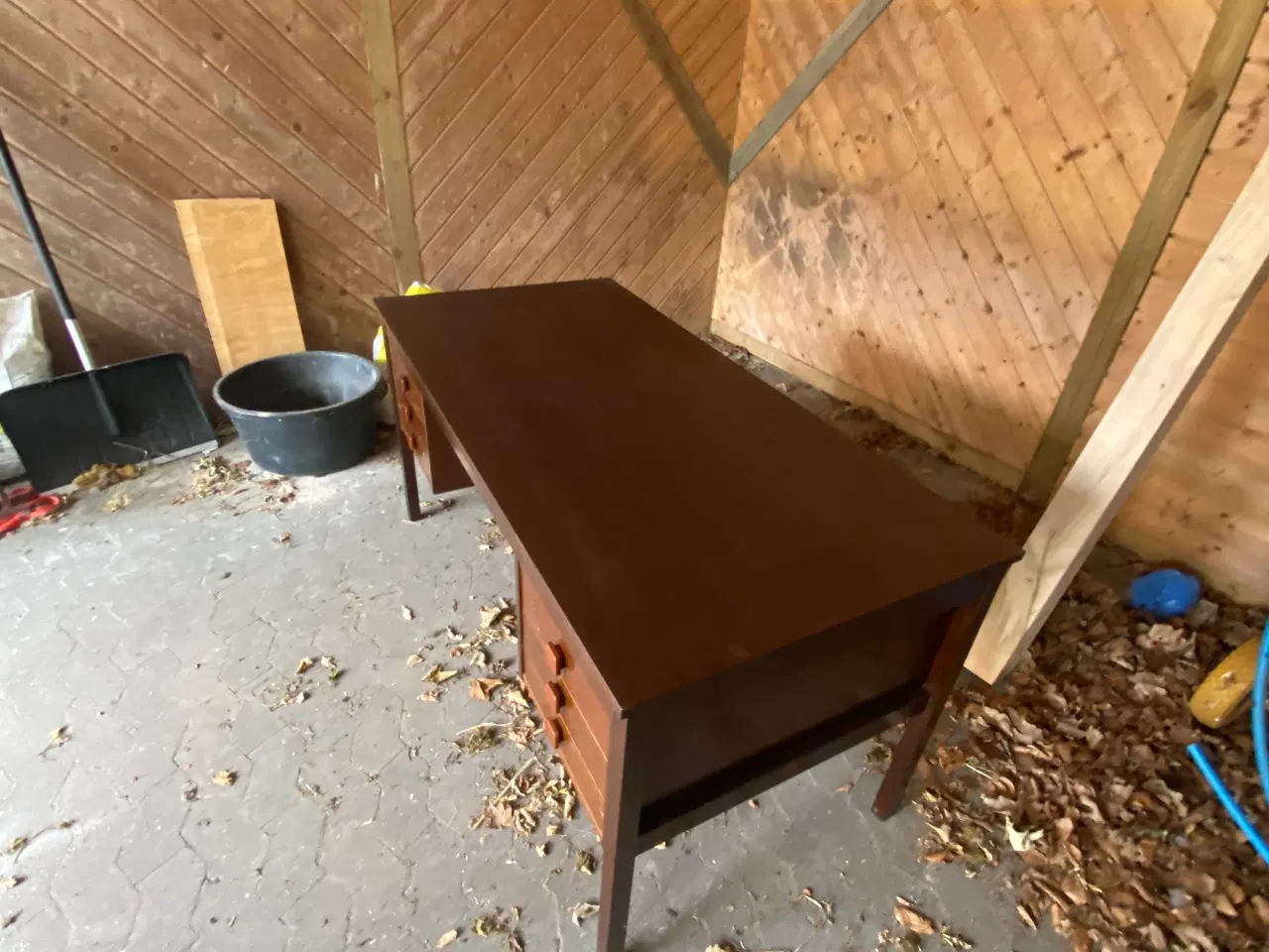 Billede 3 - Skrivebord