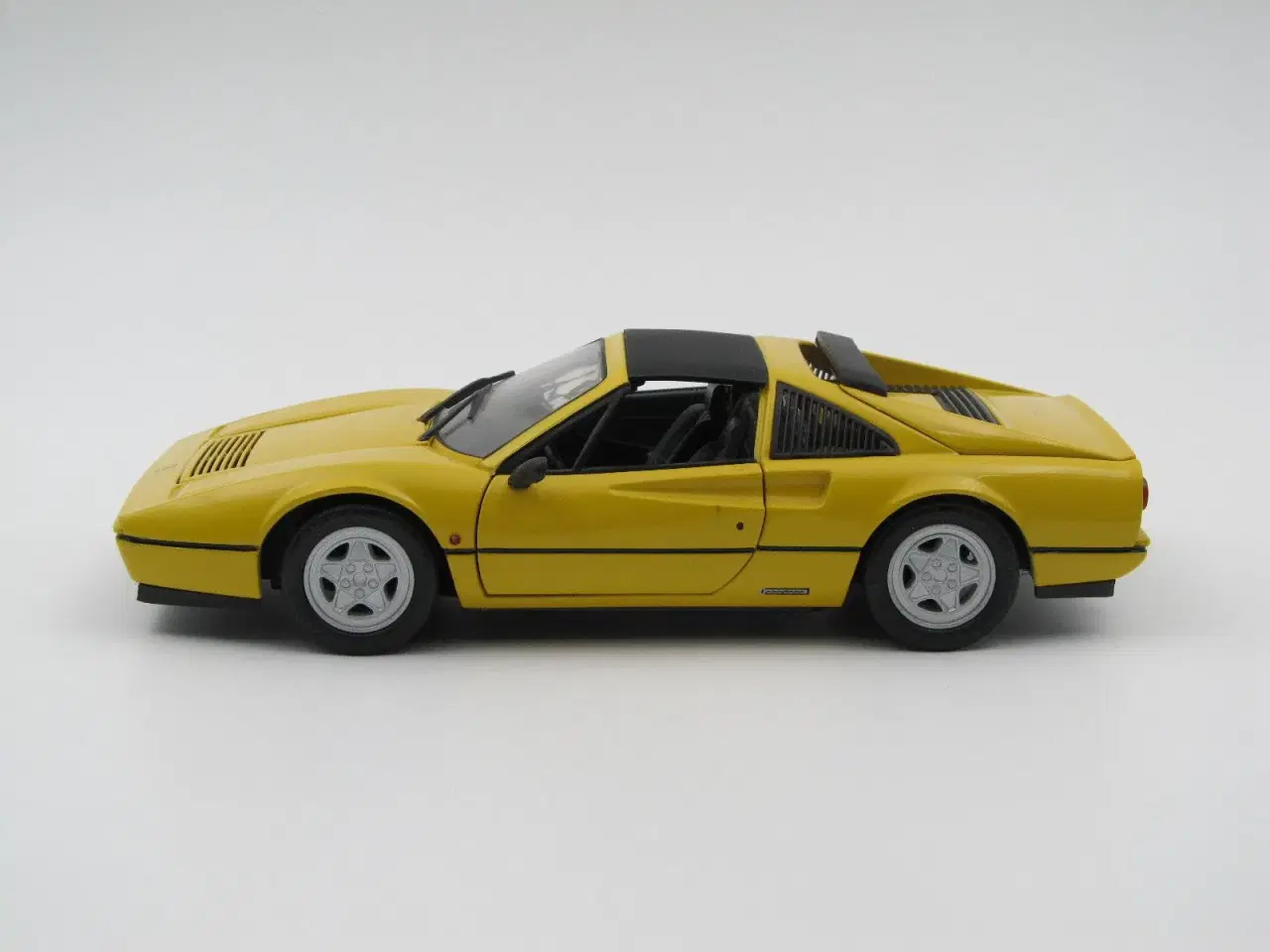 Billede 5 - 1985 Ferrari 328 GTS 3,2 l. V8 - 1:18  