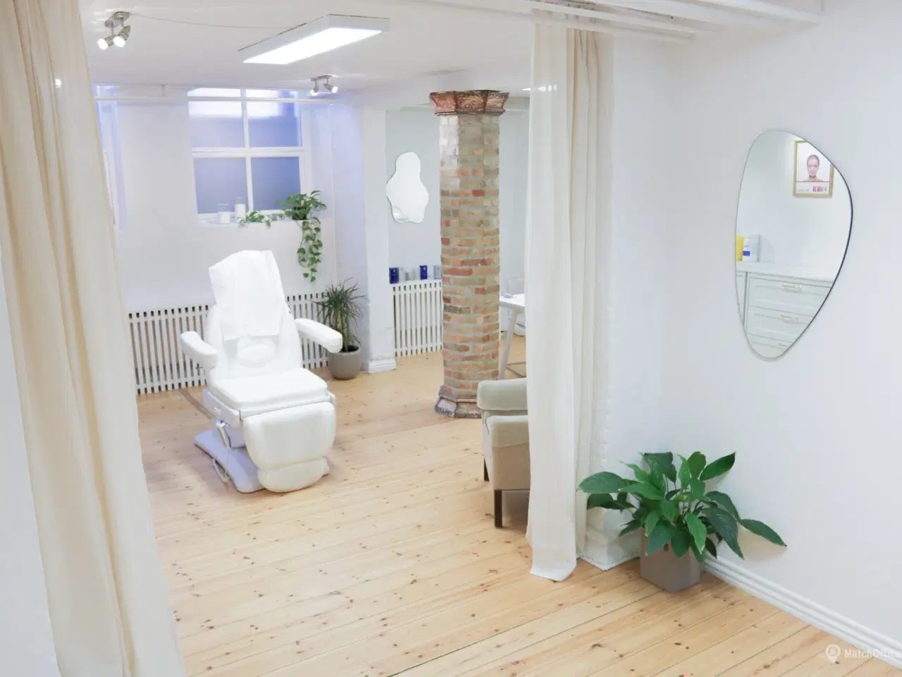 Billede 10 - Drømmer du om butik i Aarhus' ældste og måske mest charmerende kvarter?