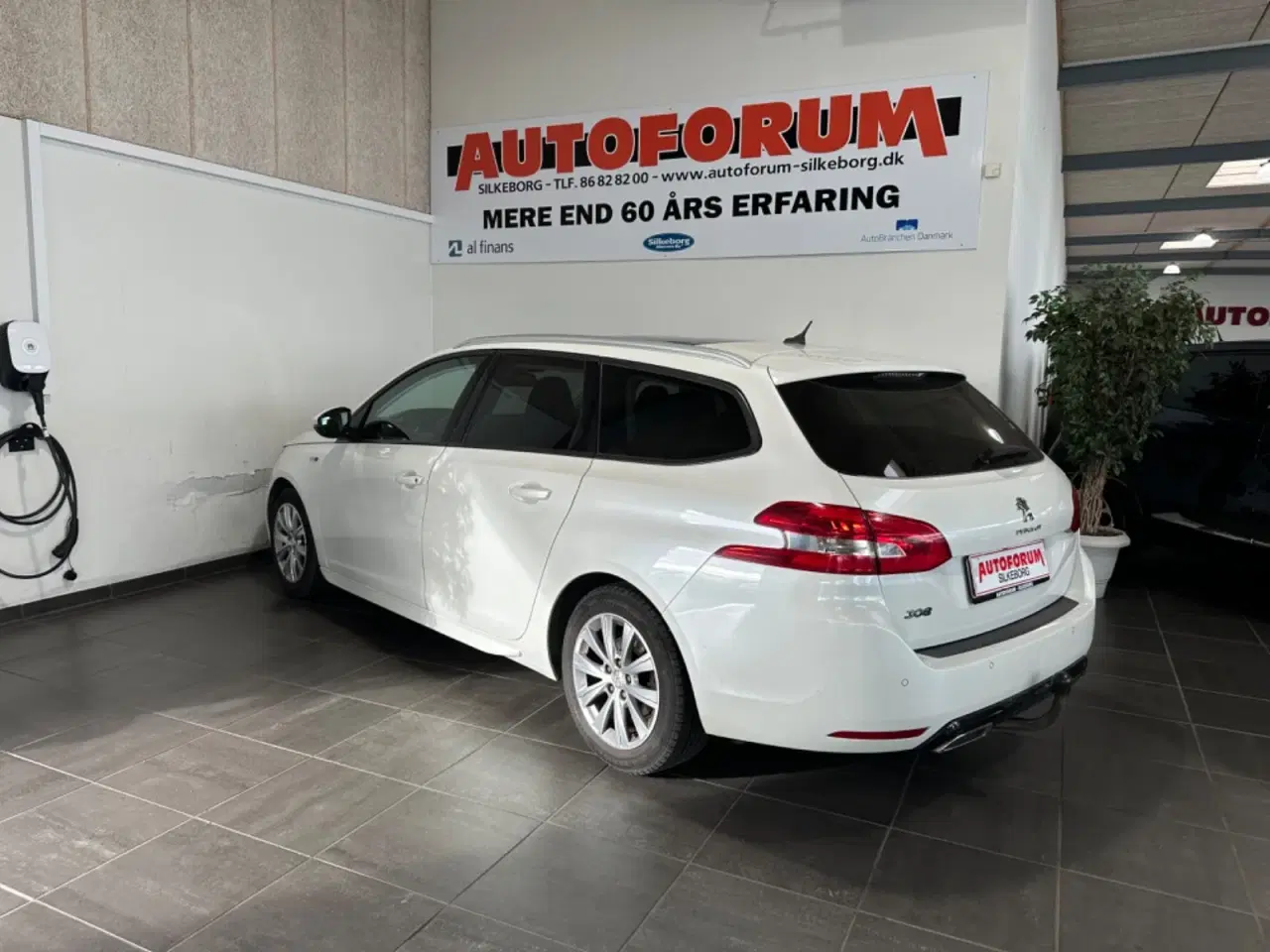 Billede 17 - Peugeot 308 1,6 BlueHDi 120 Style Sky SW