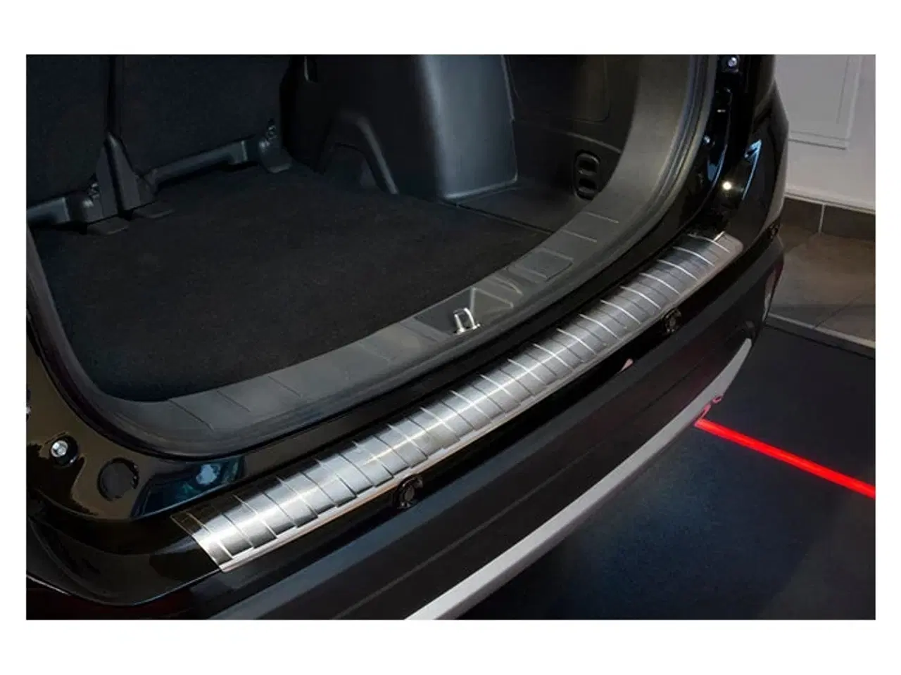 Billede 1 - Læssekantbeskytter Outlander M.Sensor III 2015- Stål