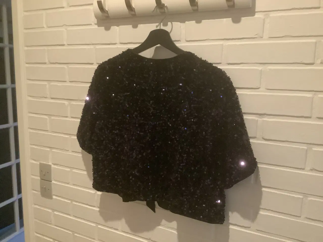 Billede 4 - Fest tøj buksedragt/kjole og top + paliet jakke - 