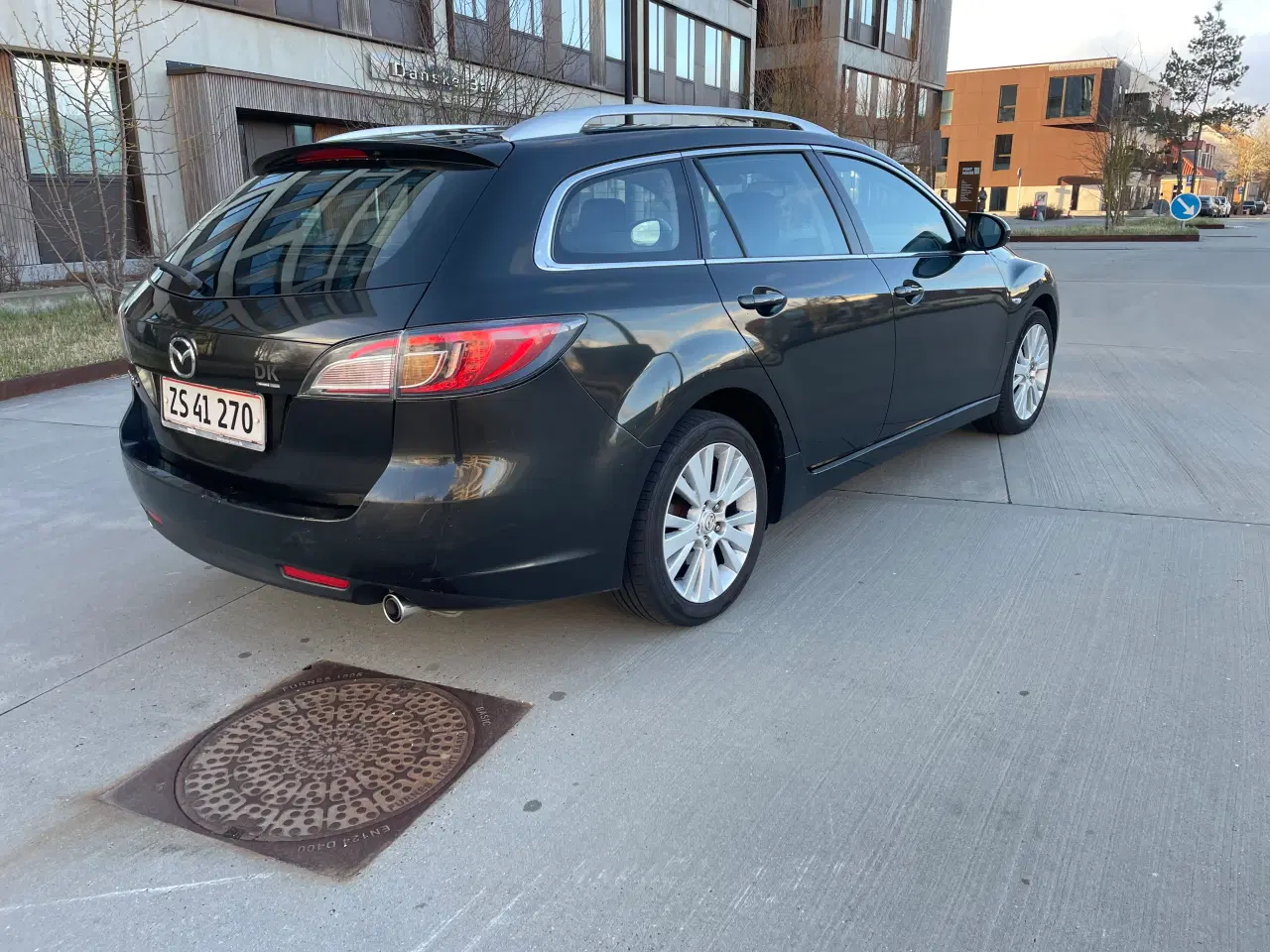 Billede 4 - Flot velholdt nysynet Mazda 6 automatgear