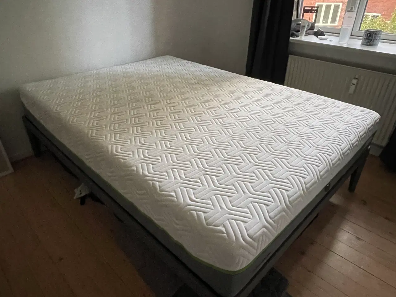 Billede 1 - Elevationsseng med Tempur madras 