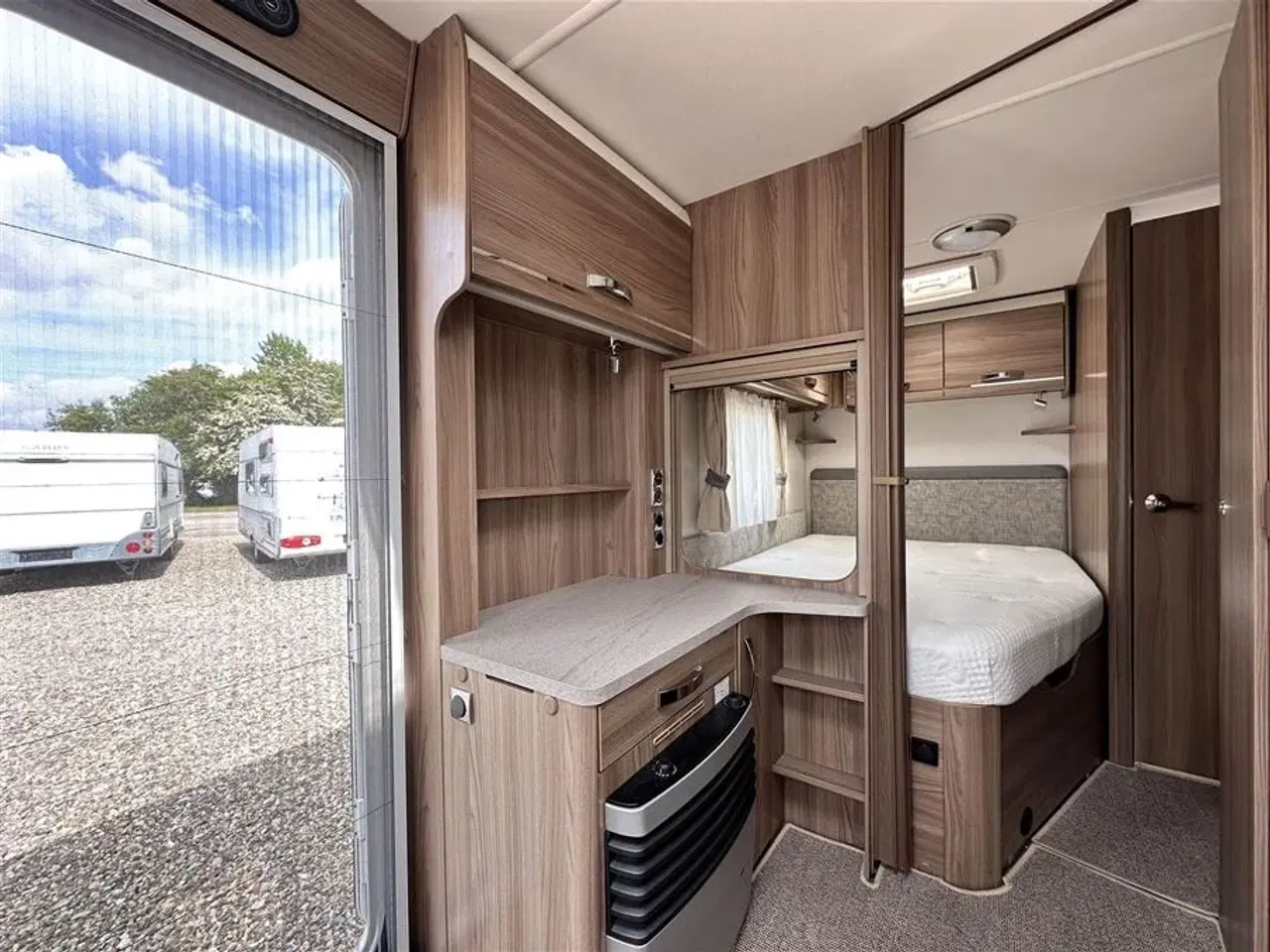 Billede 17 - 2015 - Sprite Alpine Sport 470 CF   Fin campingvogn med fransk seng