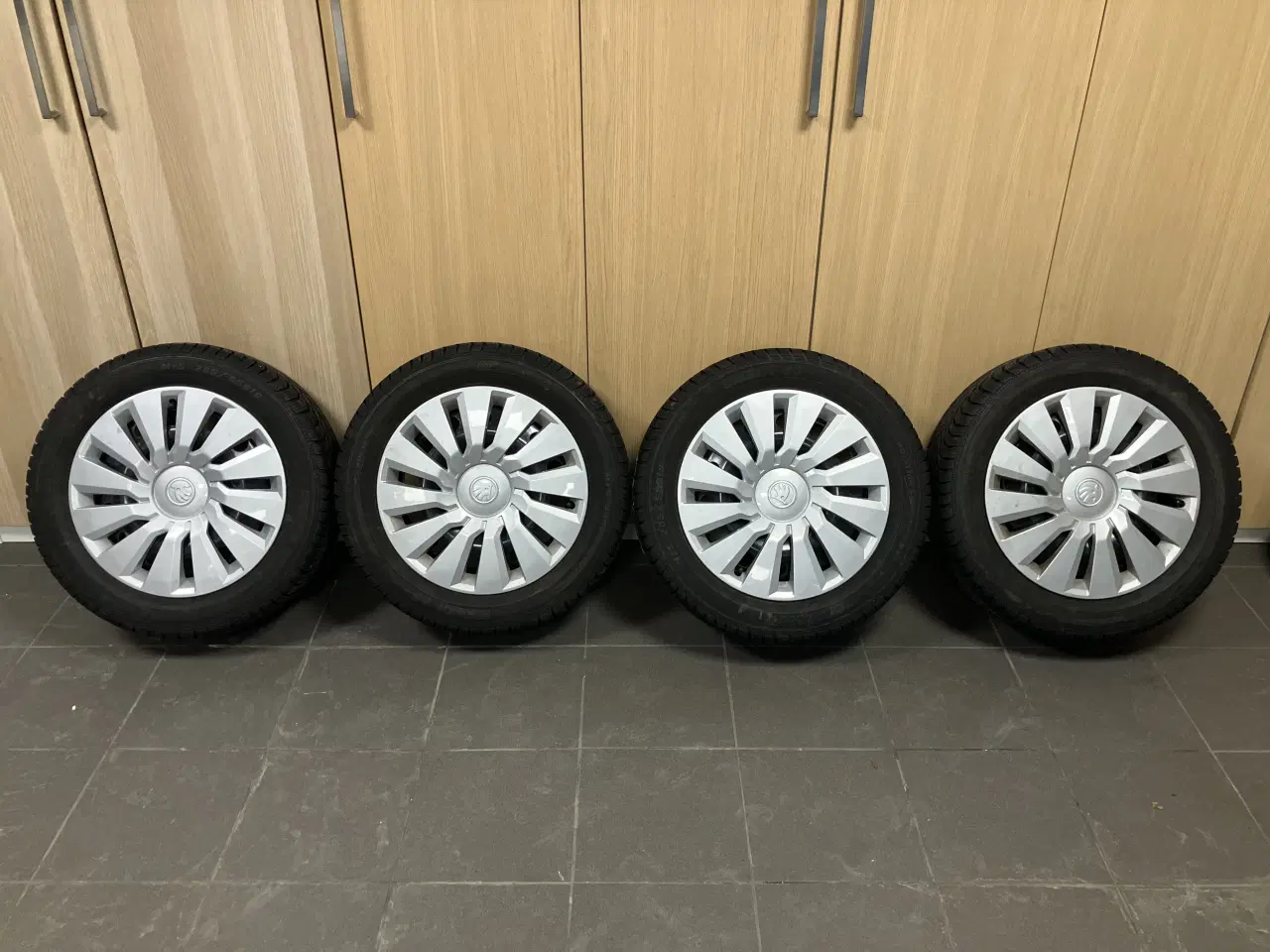 Billede 6 - Stålfælge 5 x 100 med Sava Vinterdæk 205/55R16