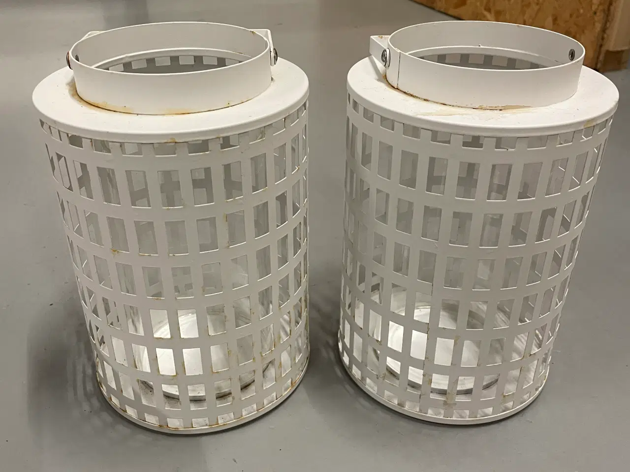 Billede 1 - To hvide lanterner 