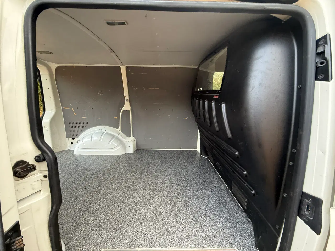 Billede 15 - Transporter udstyre bombe