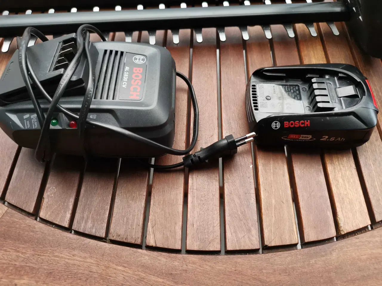 Billede 2 - Bosch hækkeklipper AHS 50-20 LI