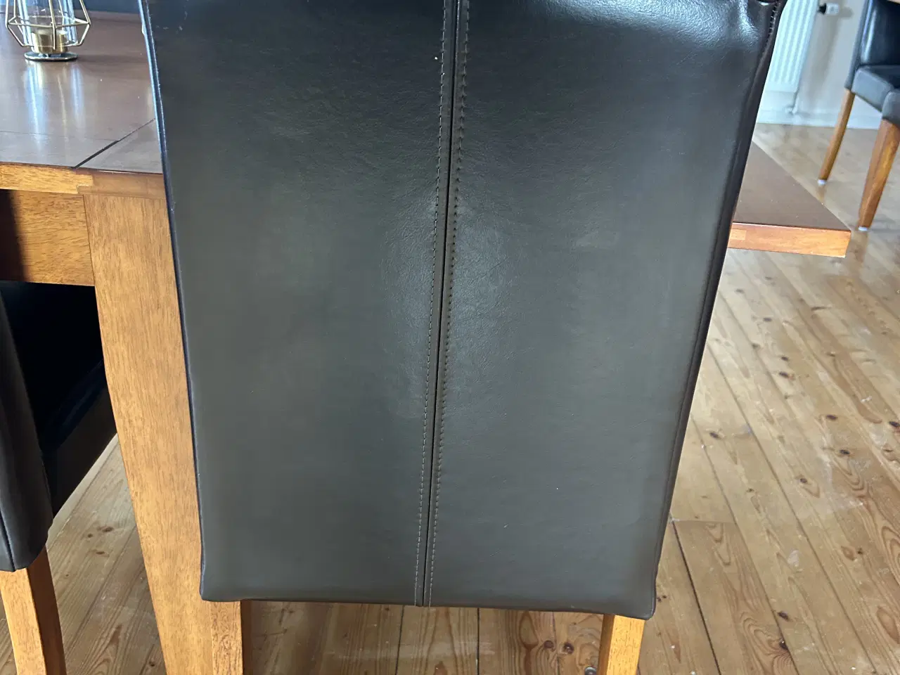 Billede 4 - Stort spisebord med 10 stole