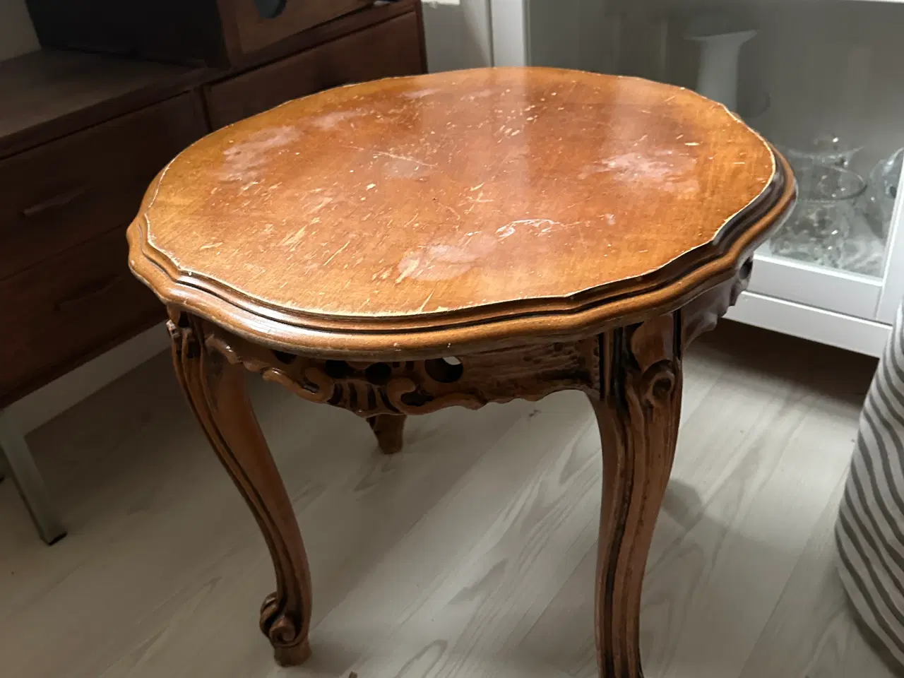 Billede 1 - Antikt træbord