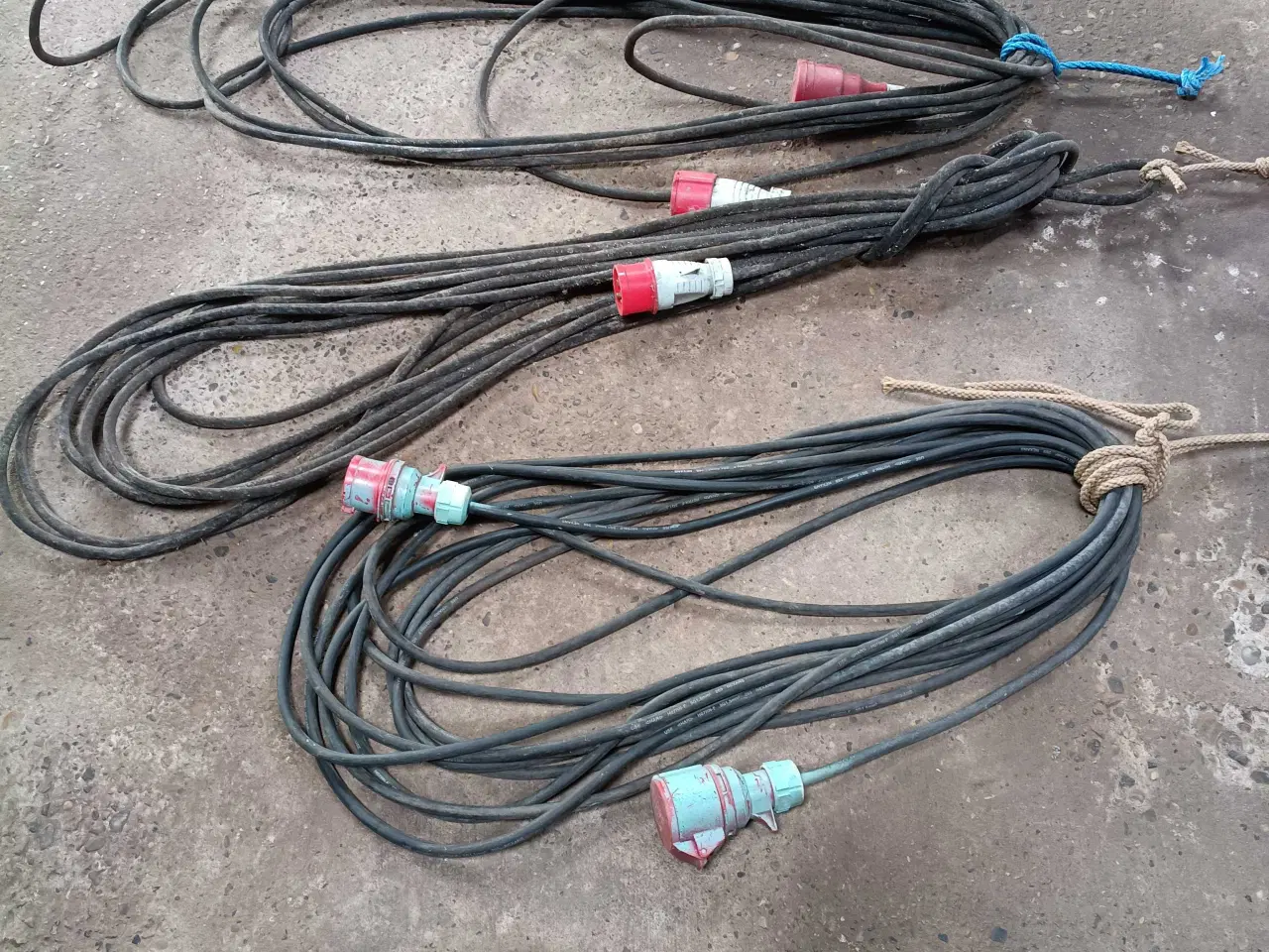 Billede 2 - Kraft kabler 3 lange 