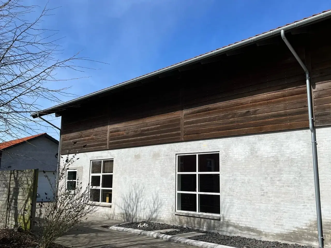 Billede 2 - Ideelt beliggende Kontor eller butikslokale til leje på Flakagervej  i Kalundborg