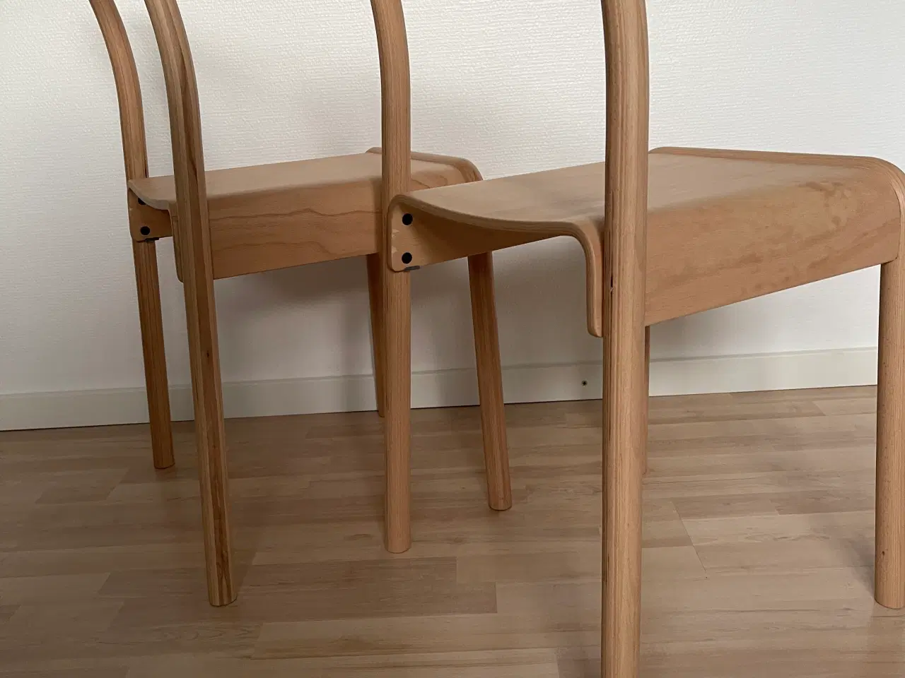 Billede 10 - 2 stole i 2 sortering fra Kvist Industries