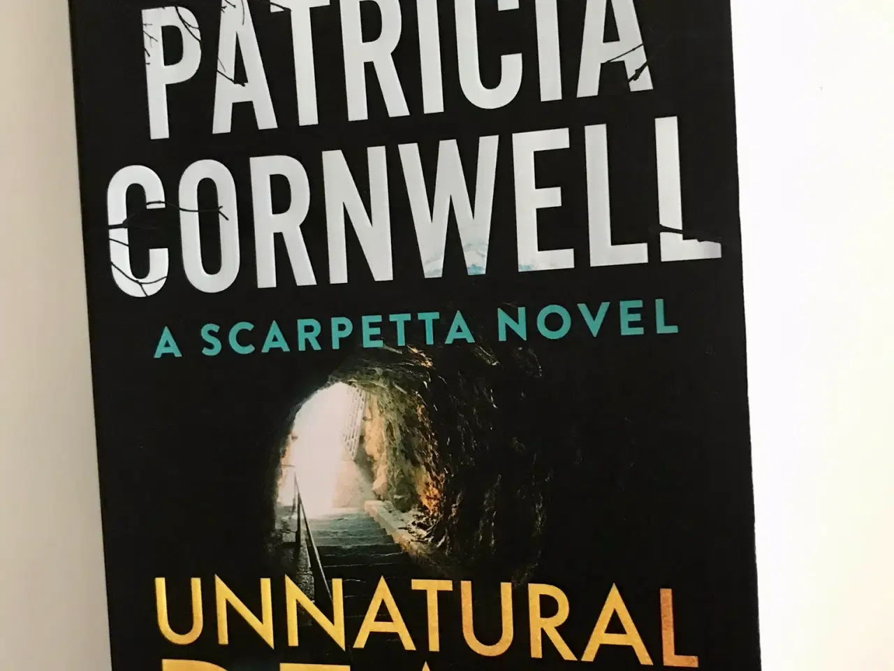 Billede 1 - Patricia Cornwell krimi Unnatural Death fra 2023