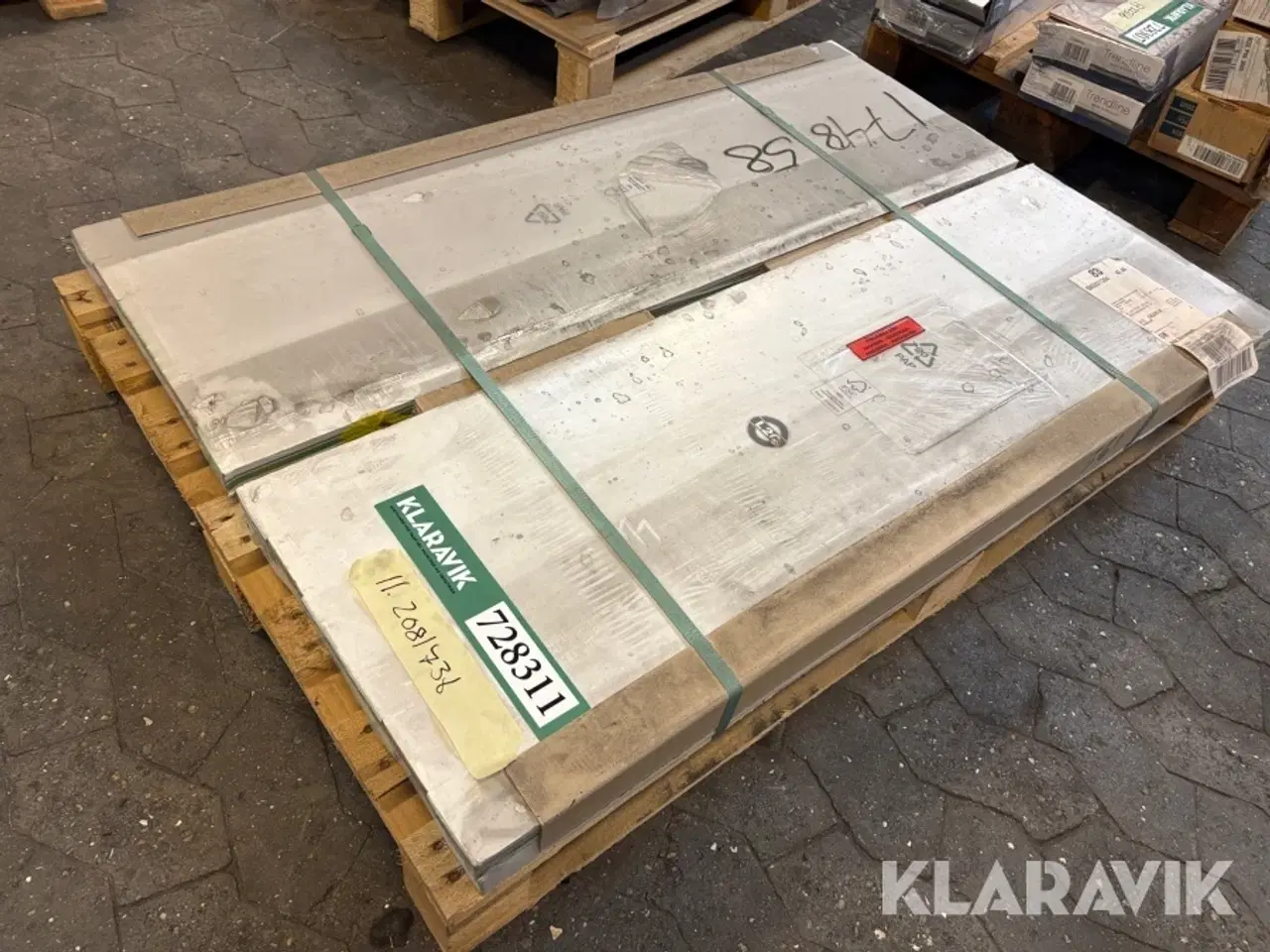 Billede 1 - Laminat gulv Pergo Vasa Natur chevron oakpak