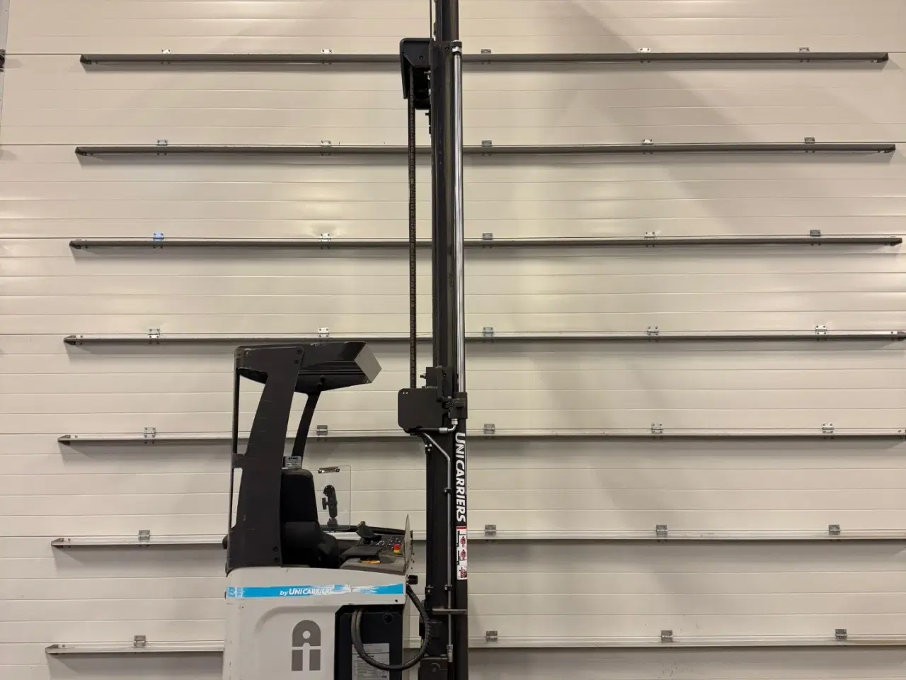 Billede 3 - Reachtruck i perfekt stand. Årg. 2019. Kun 702 tim