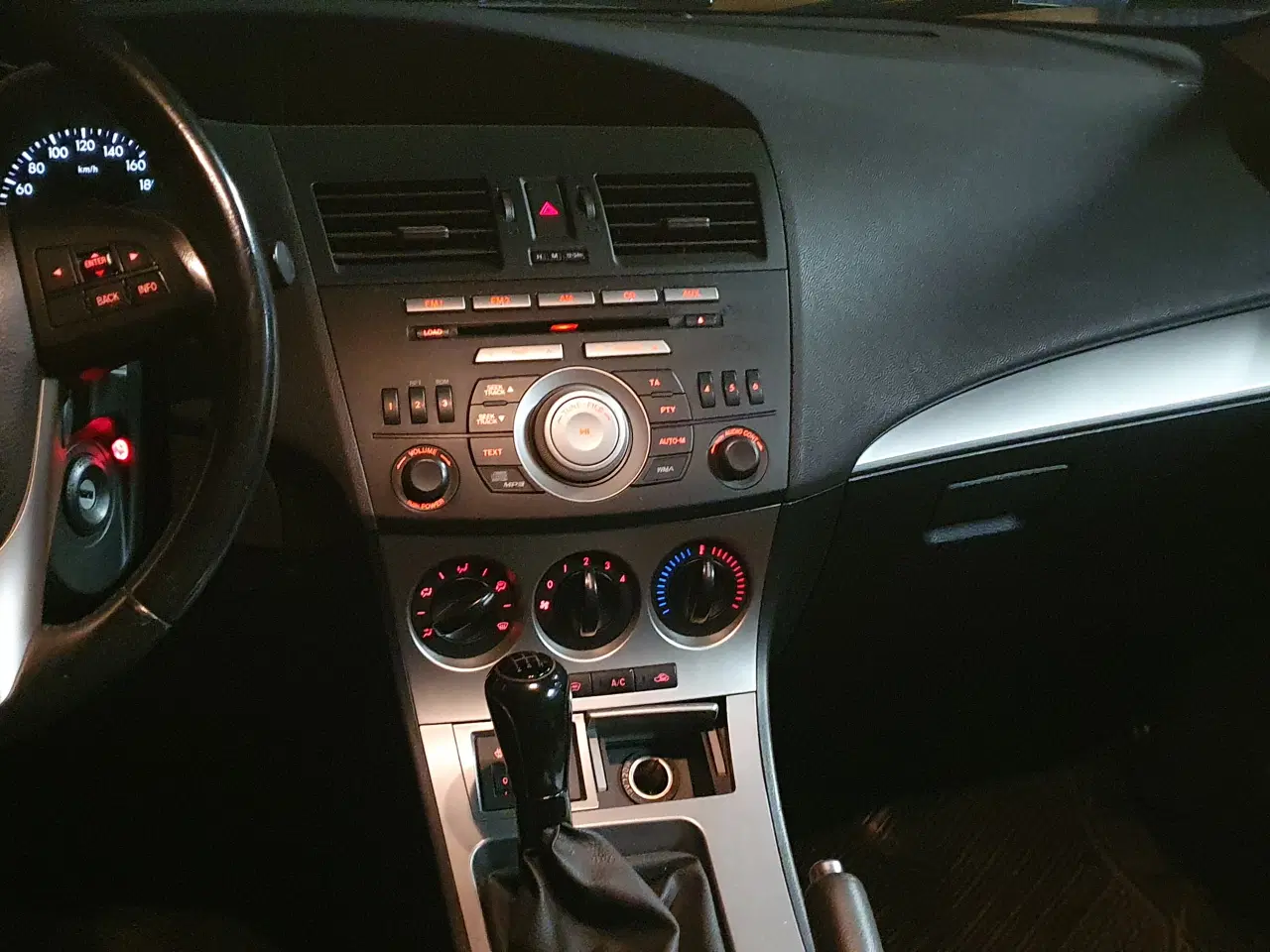 Billede 4 - Mazda 3 benzin Årgang 2009