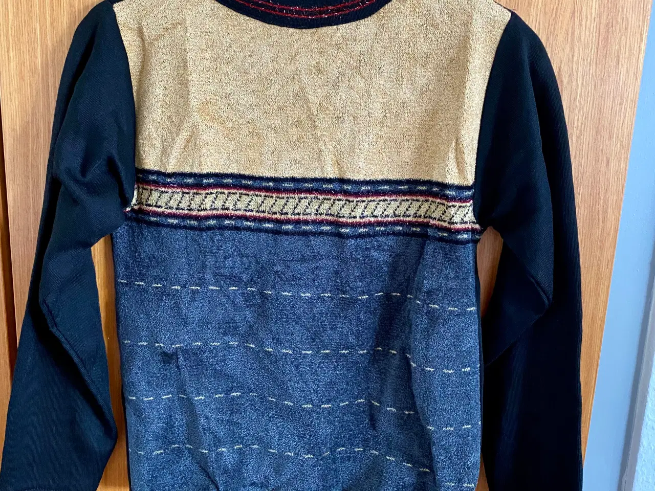 Billede 1 - Ny sweater i One size