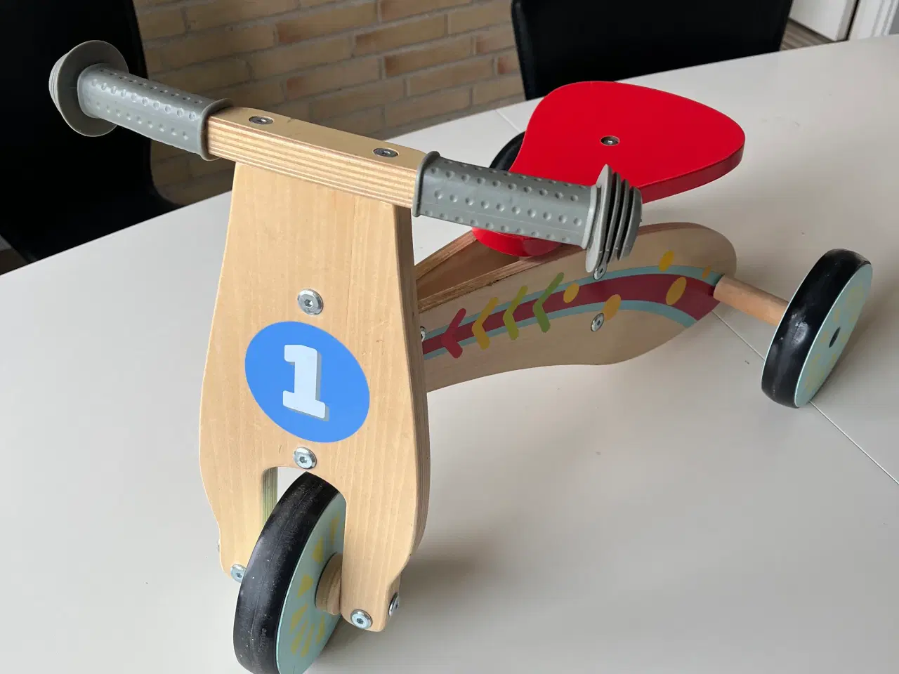 Billede 1 - Løbecykel fra 2 år