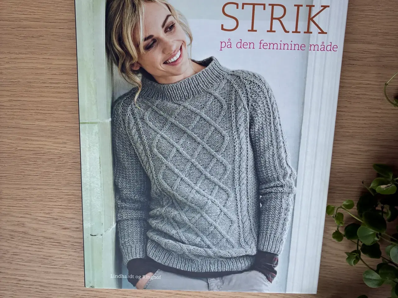 Billede 1 - Suveræn STRIK på den feminine måde