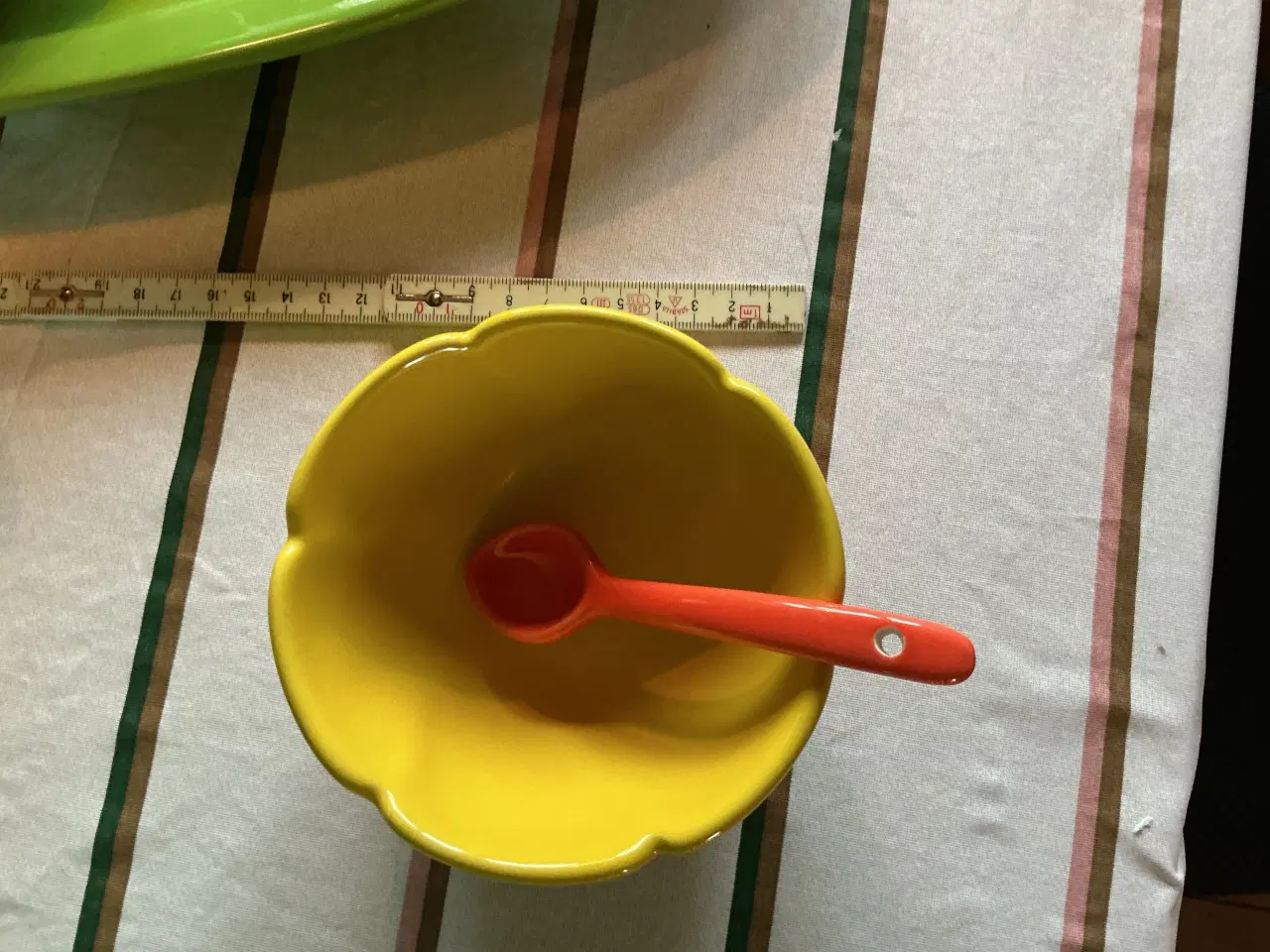 Billede 2 - Fad med små skåle og skerr