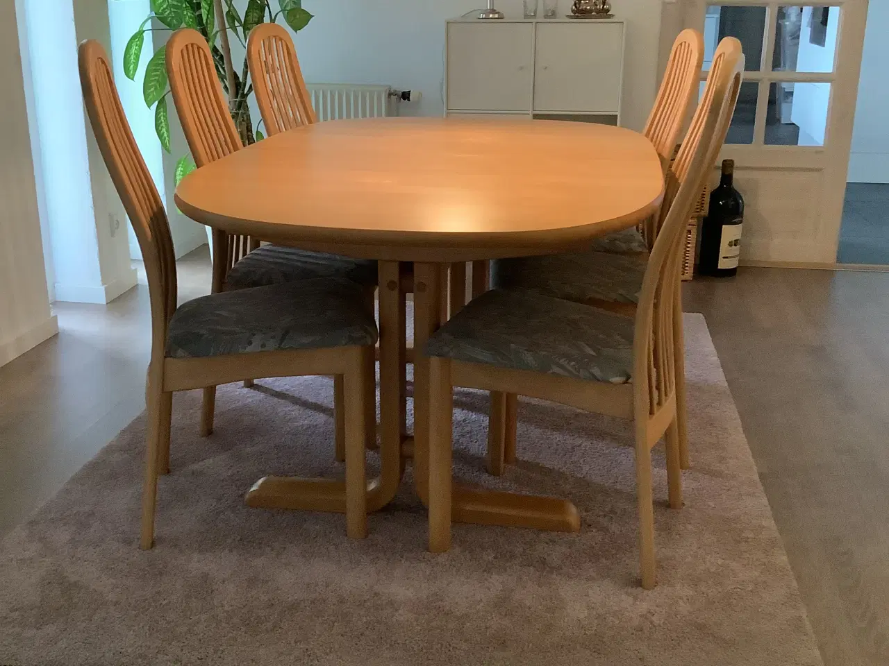 Billede 1 - Spisebord, dansk produceret