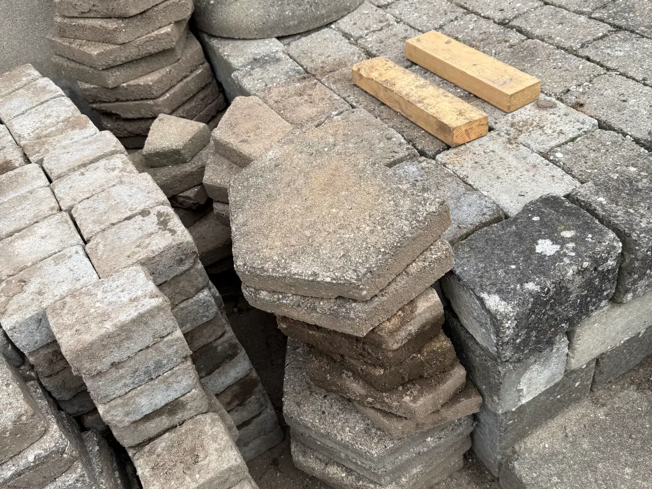 Billede 3 - sten/fliser kan hentes gratis