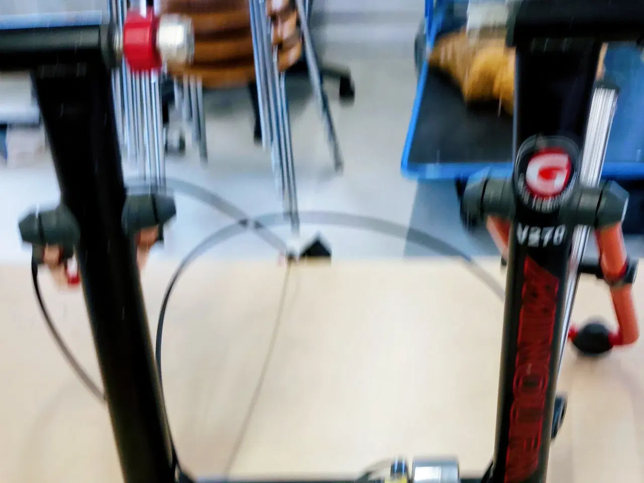 Billede 1 - Cykel  hjemmetræner