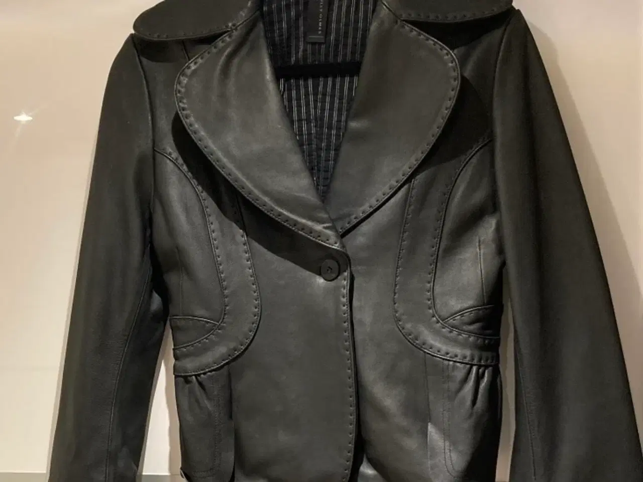 Billede 1 - Læder jakke