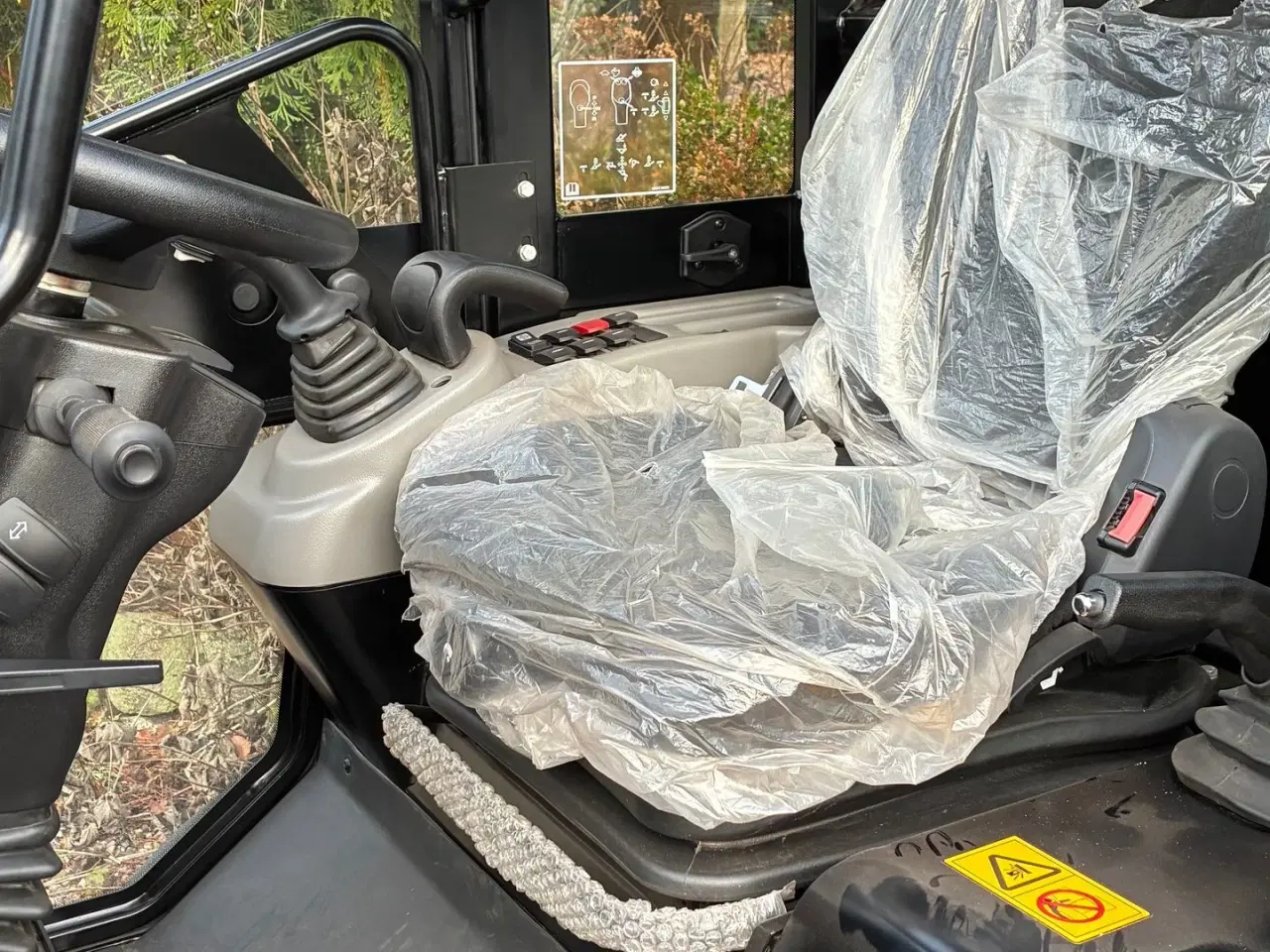 Billede 4 - JCB 403 Plus Agri Med kabine og 30 km/t