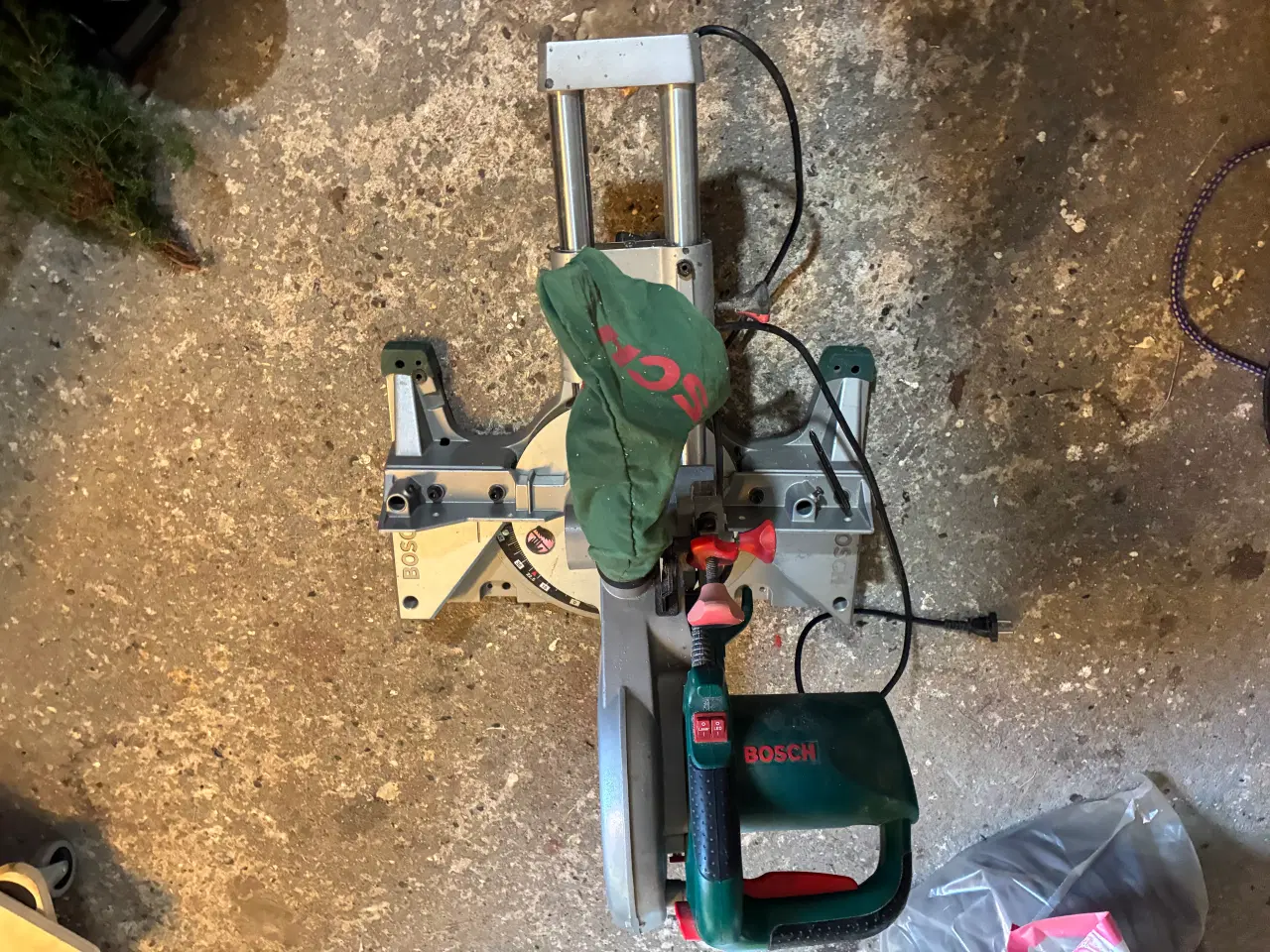 Billede 3 - Kap-/geringssav Pcm 8 S BOSCH