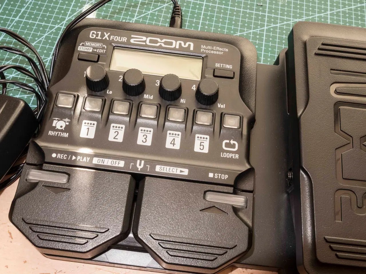 Billede 2 - Zoom G1X Four Multieffect-Pedal m. strømadaptor. 