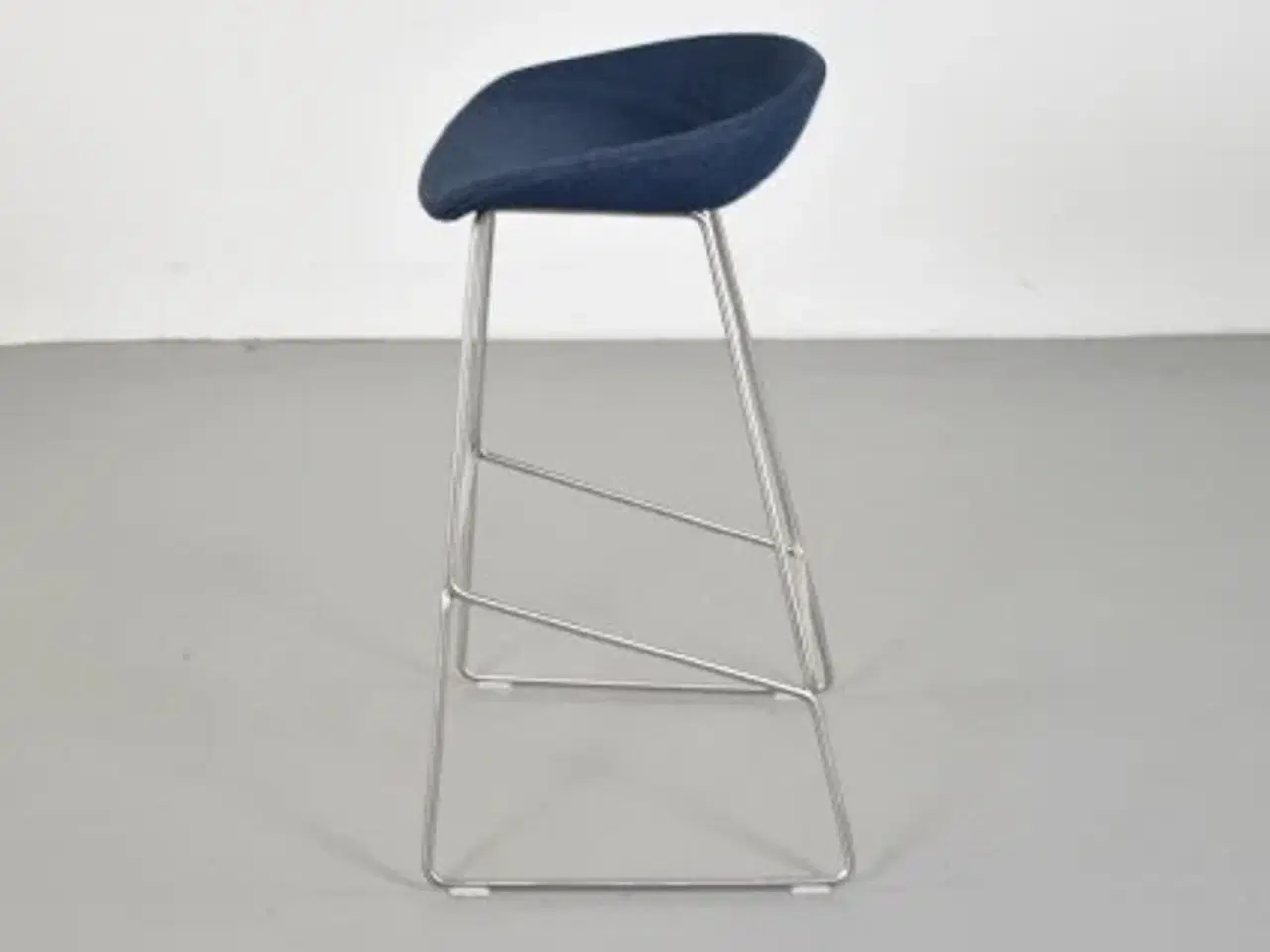 Billede 2 - Hay about a stool barstol i blå/grå