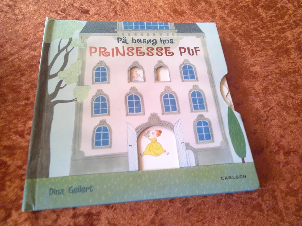 Billede 1 - På besøg hos prinsesse Puf, Dina Gellert