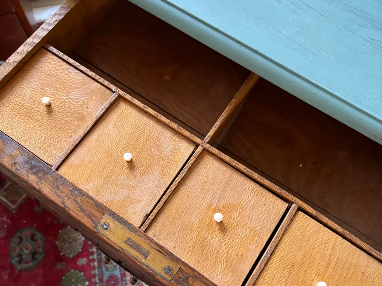 Billede 4 - Lille sybord træbord