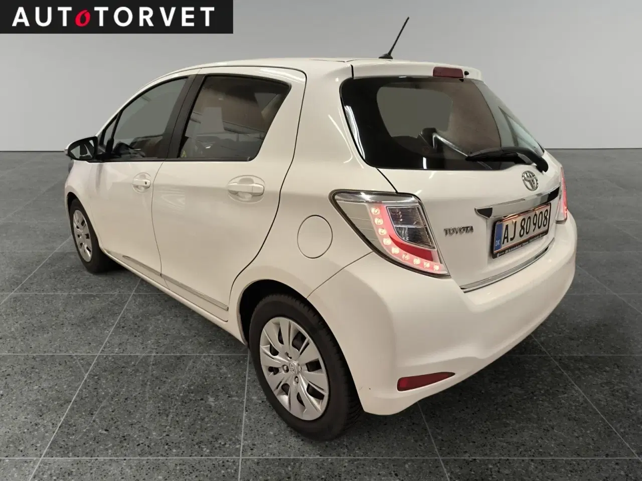 Billede 4 - Toyota Yaris 1,0 VVT-i T2