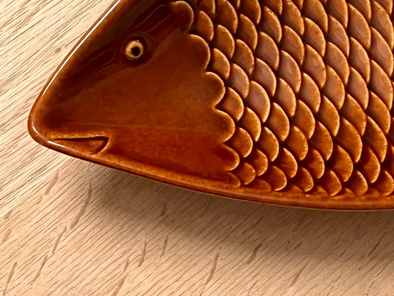 Billede 2 - Smukt vintage Stig Lindberg “Fiske” fad – Gustavsb