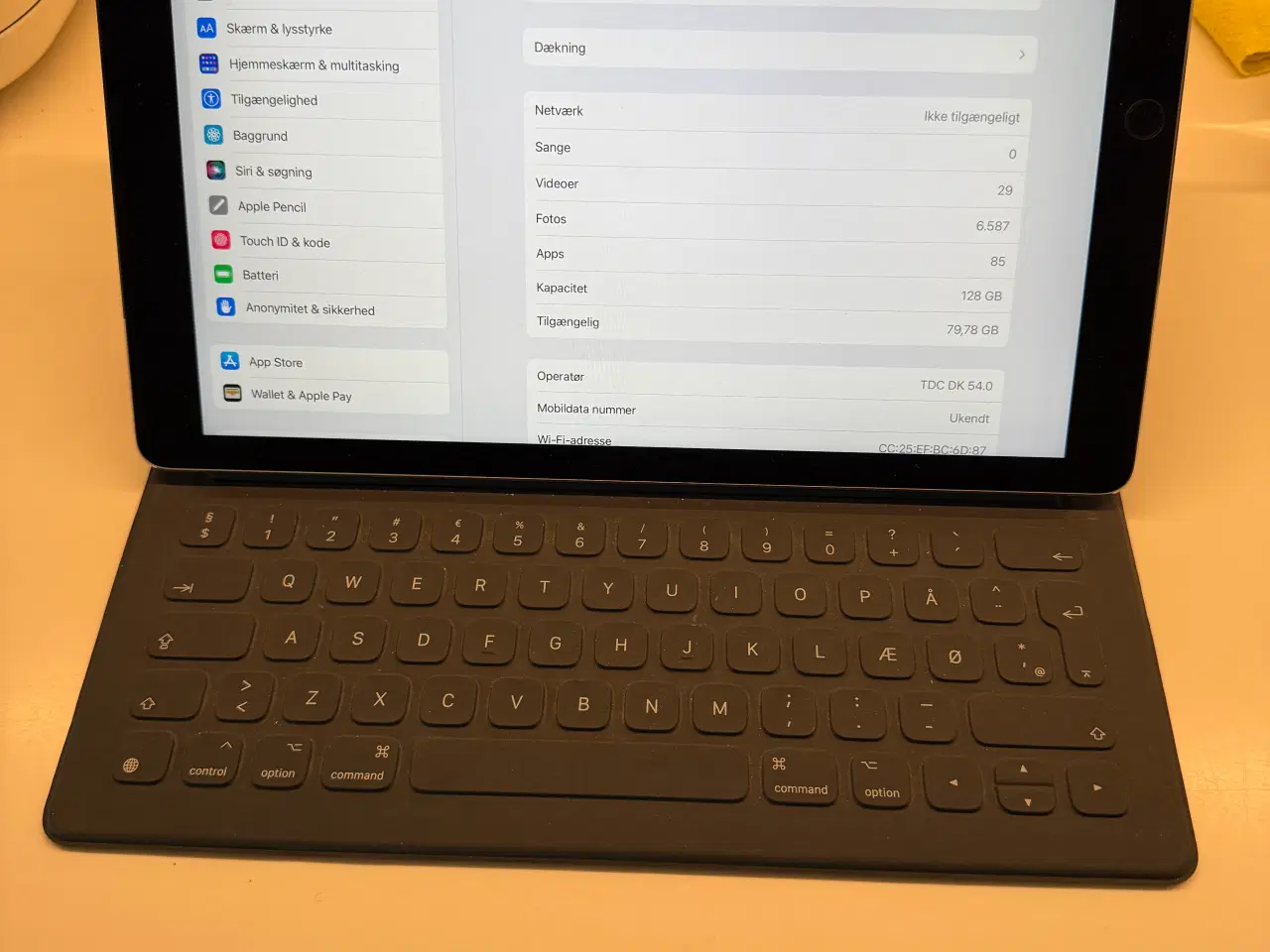 Billede 1 - iPad Pro Max 12,9” - 1. Gen. 128 GB med tastatur 