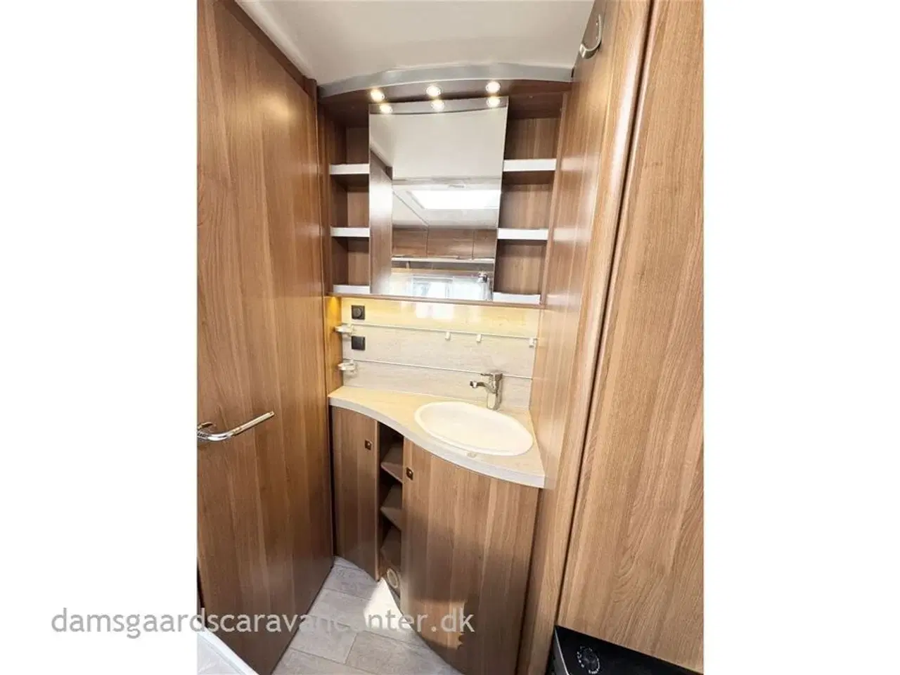 Billede 19 - 2017 - Fendt Saphir 560 SF   Fransk seng-Gulvtemp.-Mover-Telt