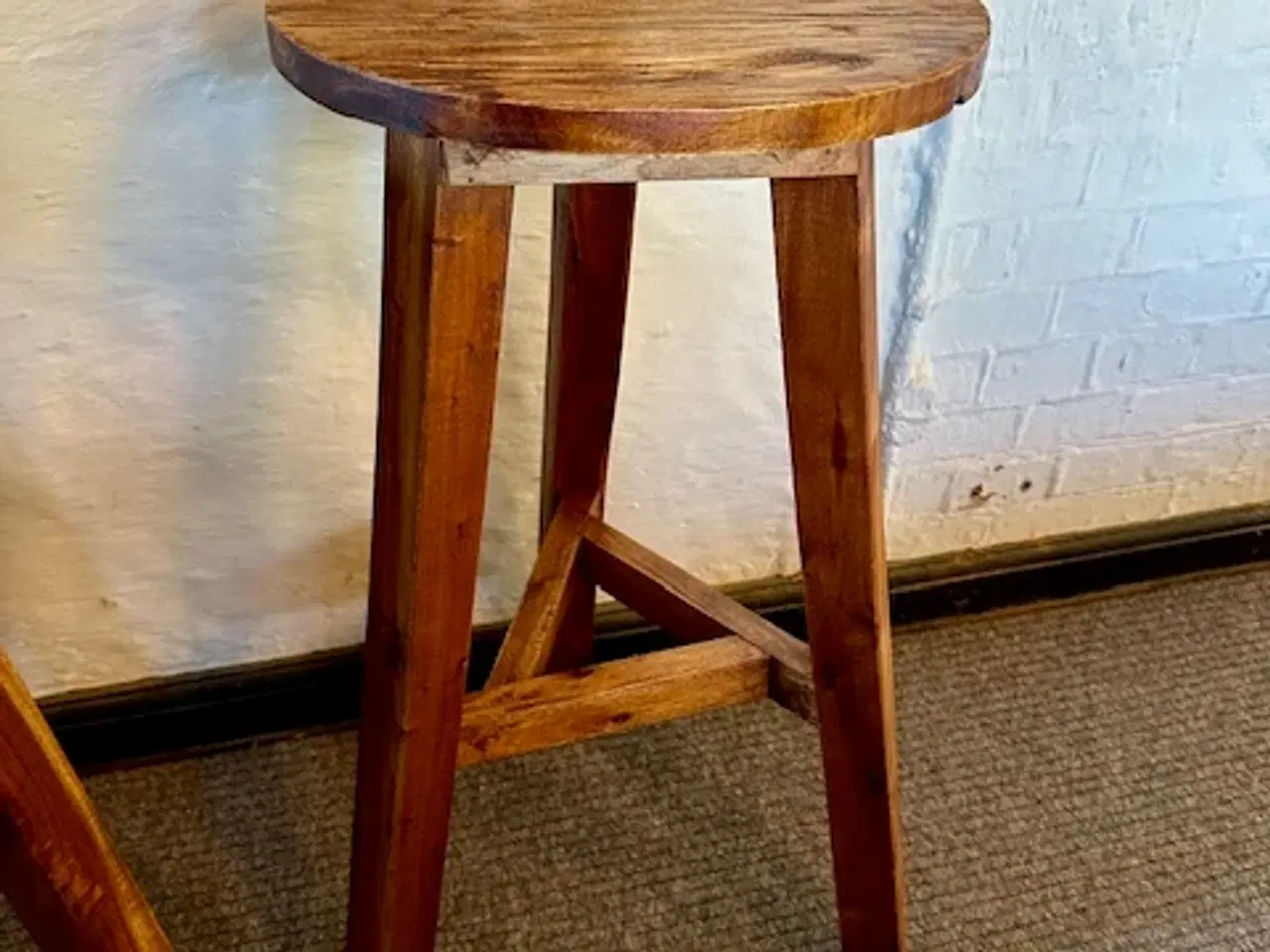 Billede 6 - 5 stk. barstole i massivt træ